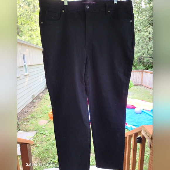 Gloria Vanderbilt Amanda Tapered High-rise Black Jeans 18W Tall NWT - Picture 2 of 6